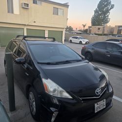 Toyota Prius V 2012