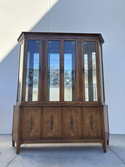 Stunning MCM  R way Hutch