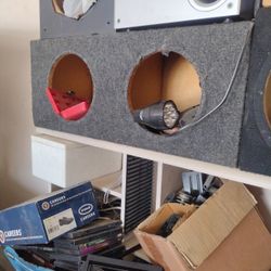 speaker box for two 10-in subwoofers