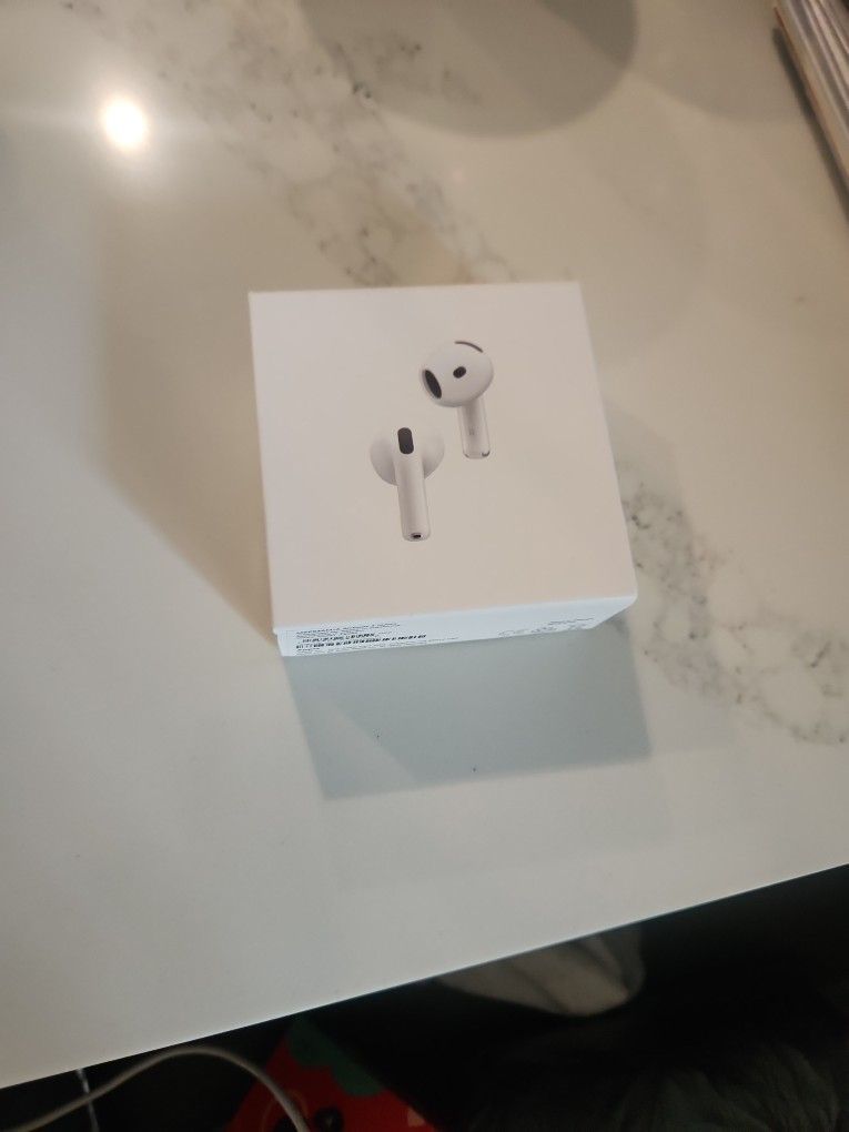 Airpod 4 Noise Canceling