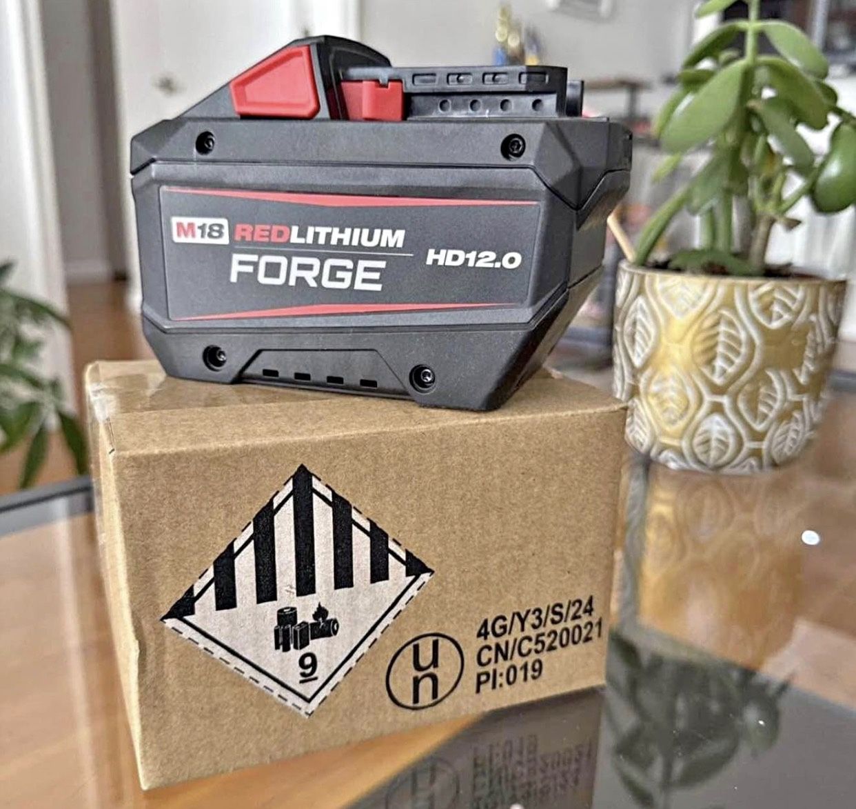 M18 RedLithium Forge HD12.0
