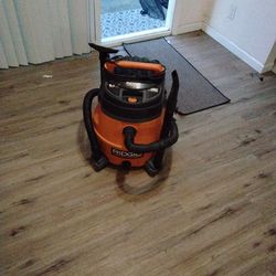 Rigid 6 hp 14 gallon shopvac
