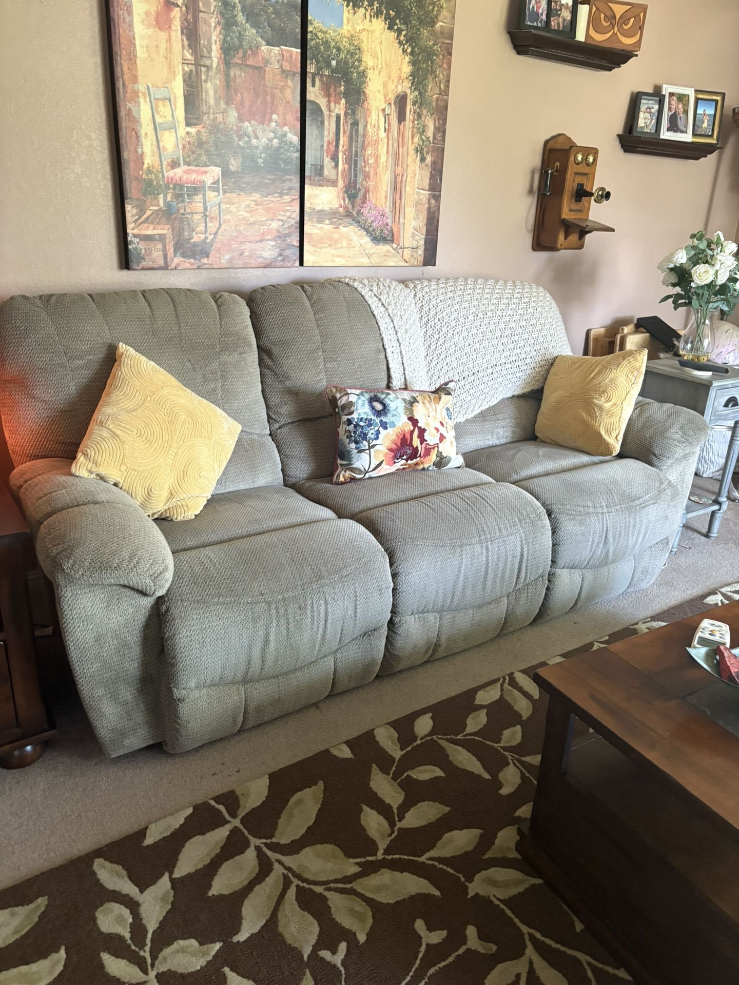 Lazy Boy Recliner Couch