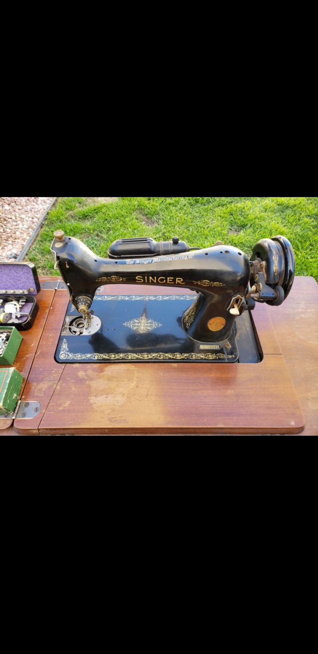 Singer sewing machine and work table Antique collectors item 1948