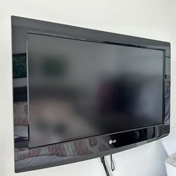 TV 32” LG