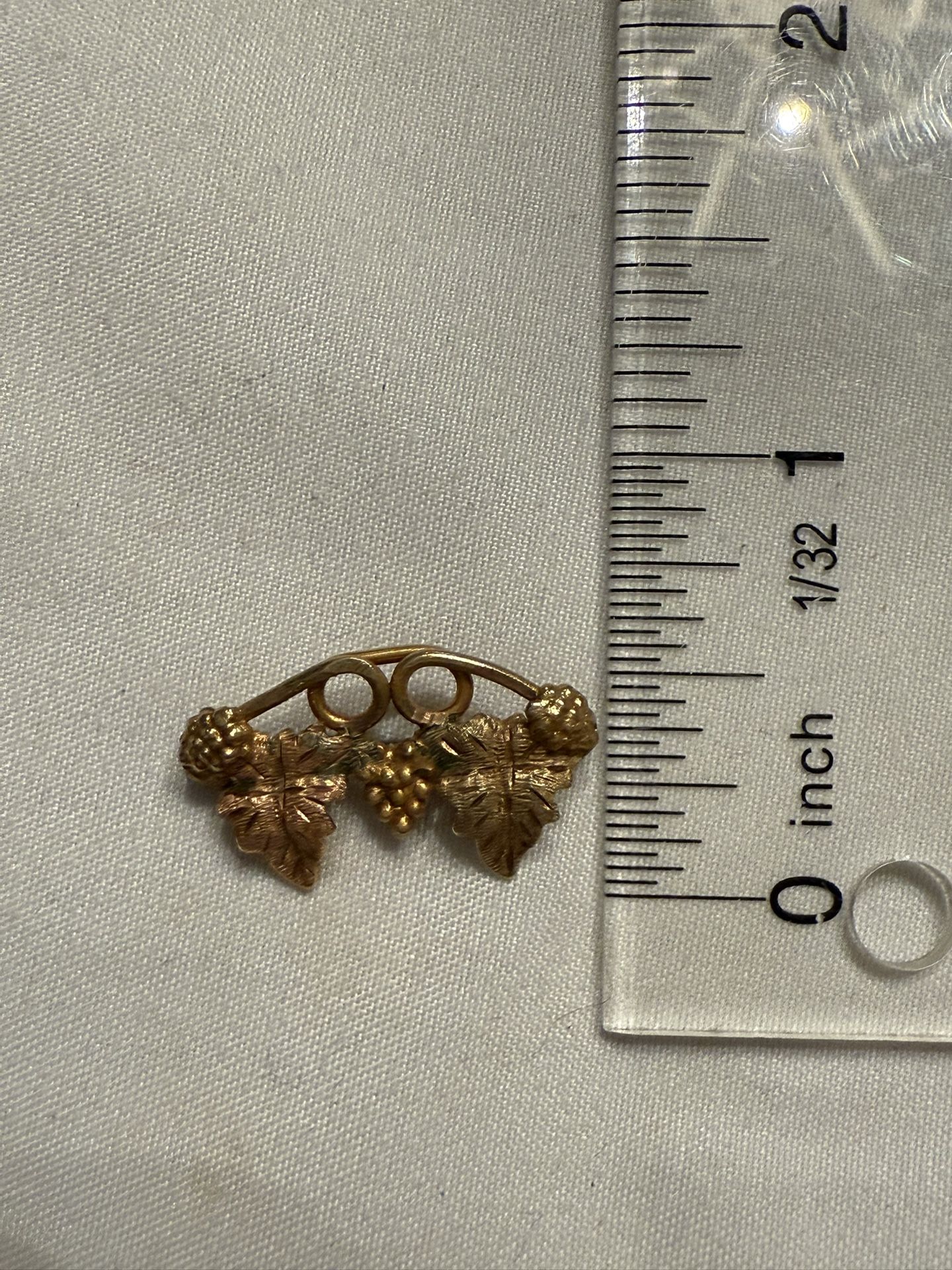 Vintage Black Hills Gold Brooch 