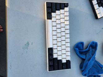 Compact Mechanical Keyboard Black and White