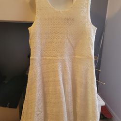 Girls White Dress Size 10 / 12