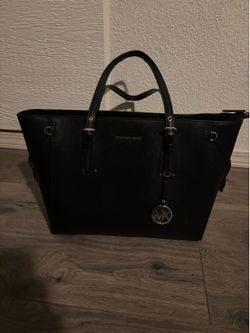 Michael Kors hand bag (authentic)