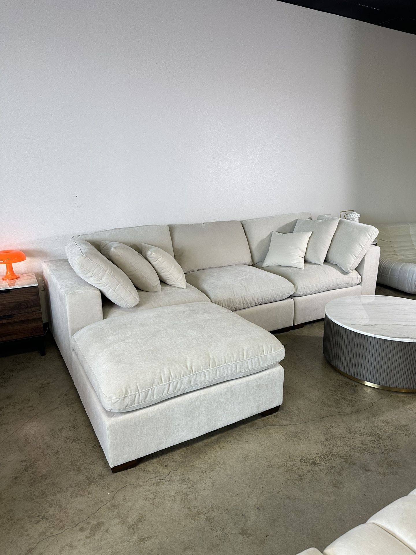 NEW Modern Modular Cloud Sofa Chaise Sectional — FREE Delivery