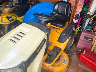 Cub cadet riding lawn mower