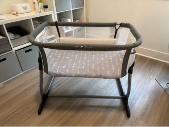 Chicco Beside Me Dreamer Bassinet & Bedside Sleeper – Charcoal Tweed