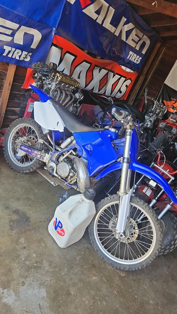 Yz250