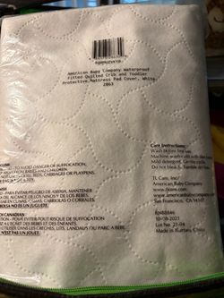 Quilted crib and toddler mattress cover