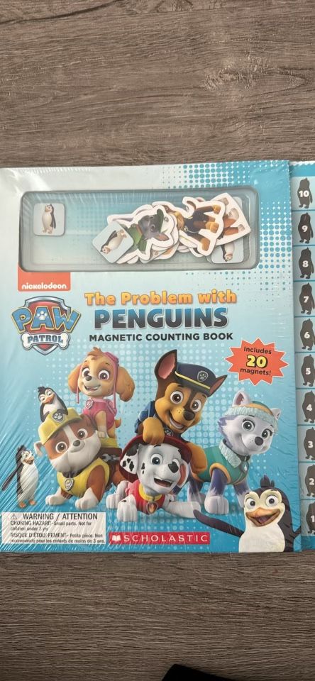 Paw Patrol The Problem With Penguins Magnetic Counting Book