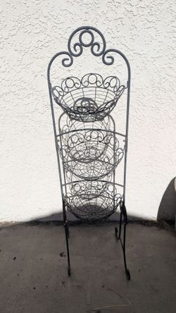 Plant hanger/ fruit basket
