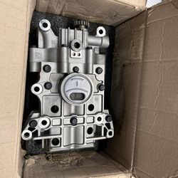 Surakey Oil Pump Balance Shaft Compatible for Kia Sportage Optima 2.0L 2.4L for Hyundai Sonata Santa Fe 2013 2015 2017 2018 2.0T Replacement 233002G40