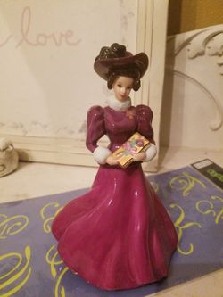 Barbie figurine 1996 original box