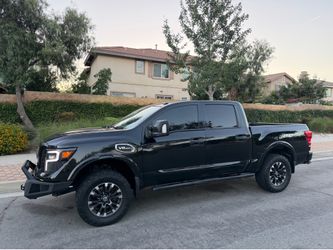 2017 Nissan Titan 4x4