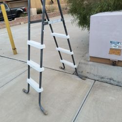 Pool Ladder Free On Curb!