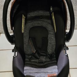 **Pre-owned Safety 1st OnBoard 35 LT Infant Car Seat/without base