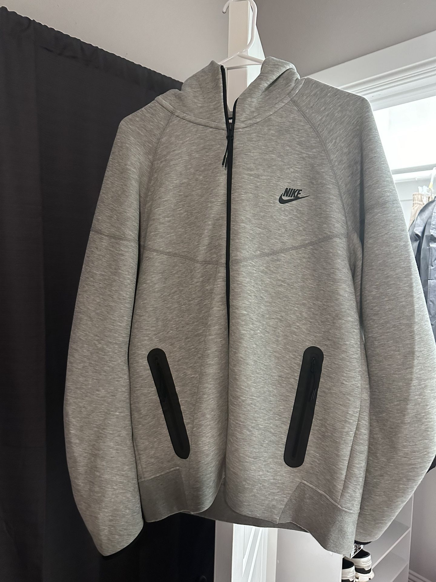 Nike Tech Fleece Jacket Size L