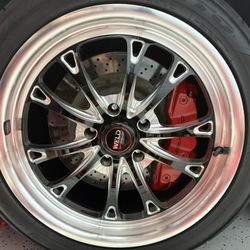 Weld 18x9  285/35-18