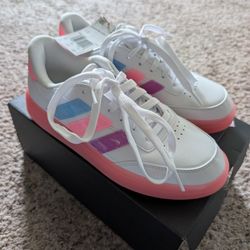 Size 5 Big Kids Adidas Shoes