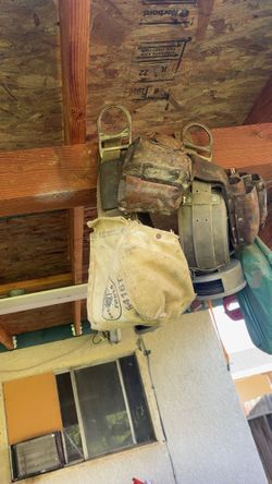D Ring belt for rebar