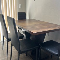 Kitchen table