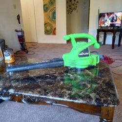 PORTLAND 12 Amp,  Electric Blower 