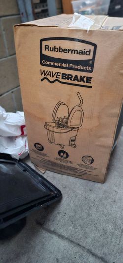 Mop bucket