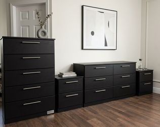 Dresser,  Chest And 2 Nightstands  - Cómoda,  Gavetero y 2 Mesitas de noche