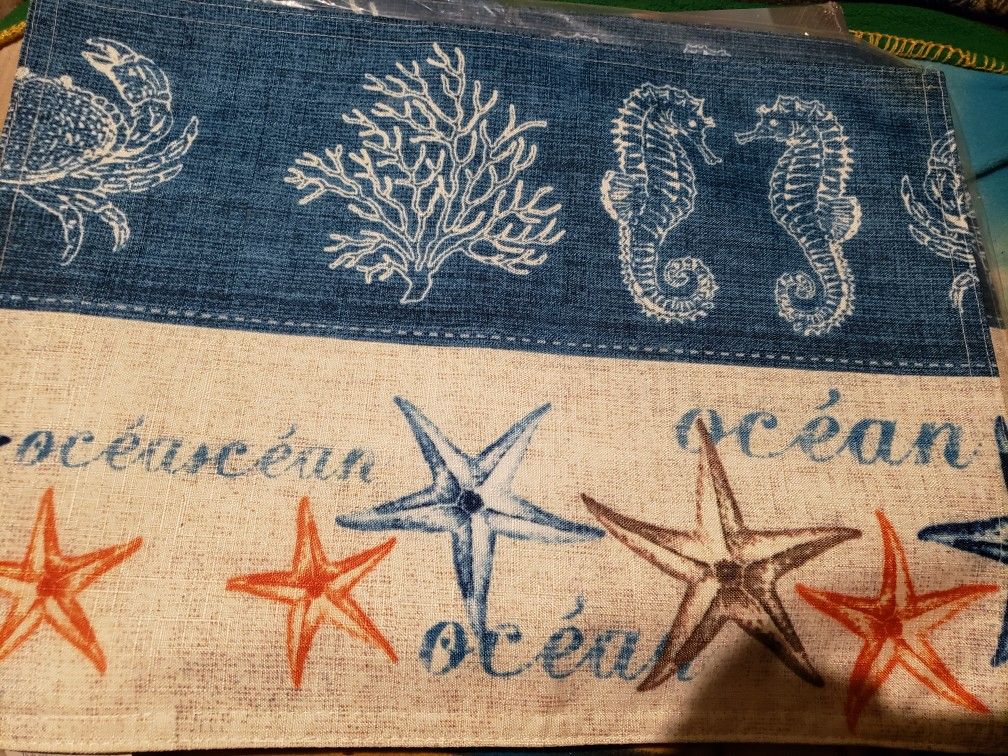 4 platemats cloth with seahorse and star