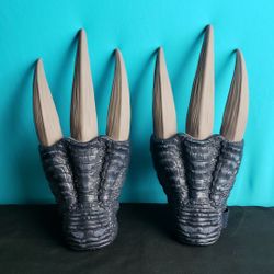 Jurassic World Dominion Therizinosaurus Claw Set