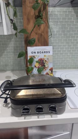 See 7 Picture Tostadora Usada Excelente Estado .Marca : Cuisinart $8