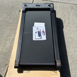 Brand New Running/Walking Electric Treadmill 2.5 Motor