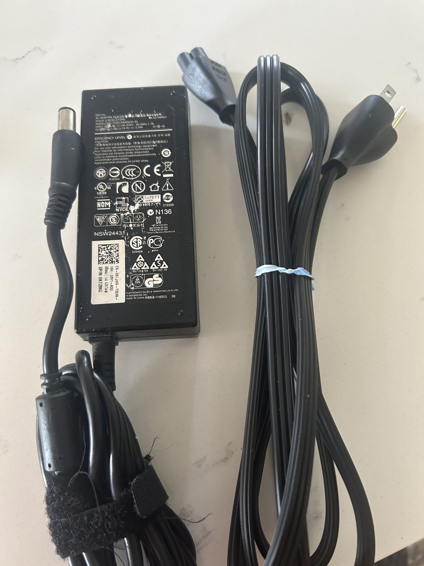 DELL KT2MG 19.5V 3.34A 65W Genuine Original AC Power Adapter Charger in Miami.