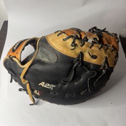 Wilson, A2K First Base Baseball Glove Right Hand Thrower
