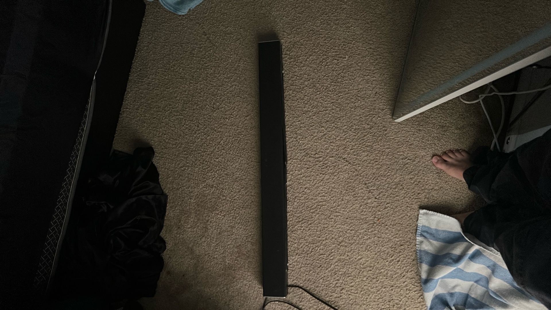 vizio sound bar and sub woofer.