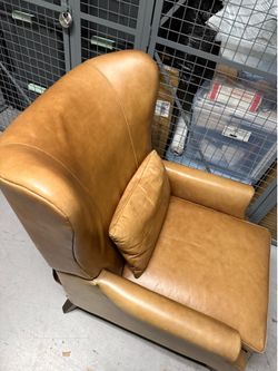 Pottery Barn $2k Leather Recliner