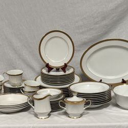 Sango China Set For 8 - Royalty Pattern