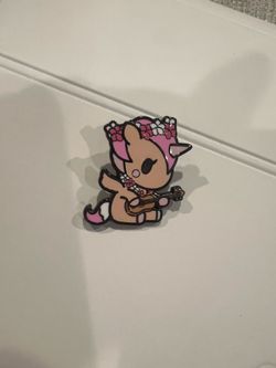 Tokidoki Hawaiian Ohana Ukulele pin new!