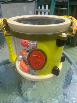 B. Toys Parum Pum Pum Drum Set Critter Musical Instruments Toddler Battat