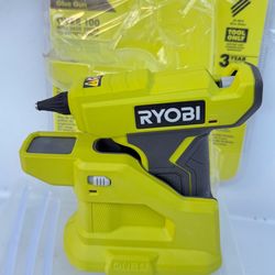 RYOBI ONE+ 18V Cordless Compact Glue Gun (Tool Only)