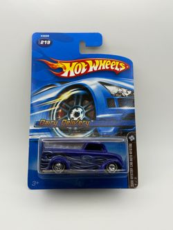Hot Wheels 2006 Mystery Car Dairy Delivery