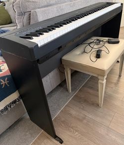 Yamaha piano P35