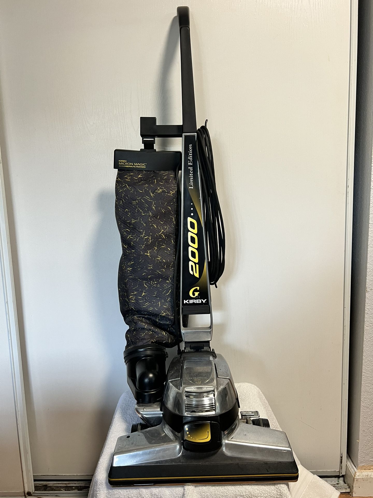 Kirby G2000 limited edition, vacuum cleaner