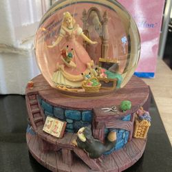 Disney Snowglobe - Cinderella