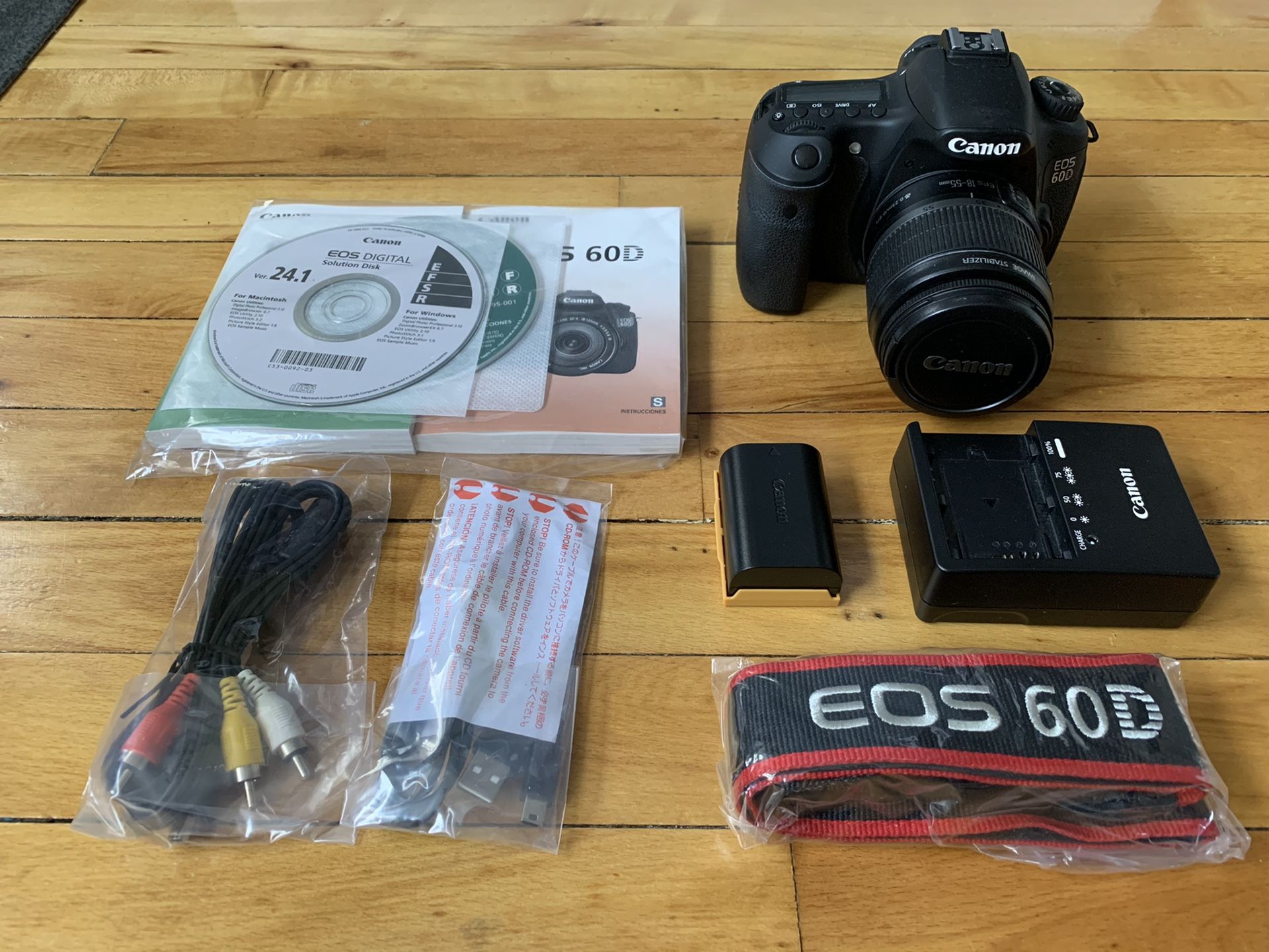 Canon EOS 60D 18MP DSLR w 18-55mm kit lens